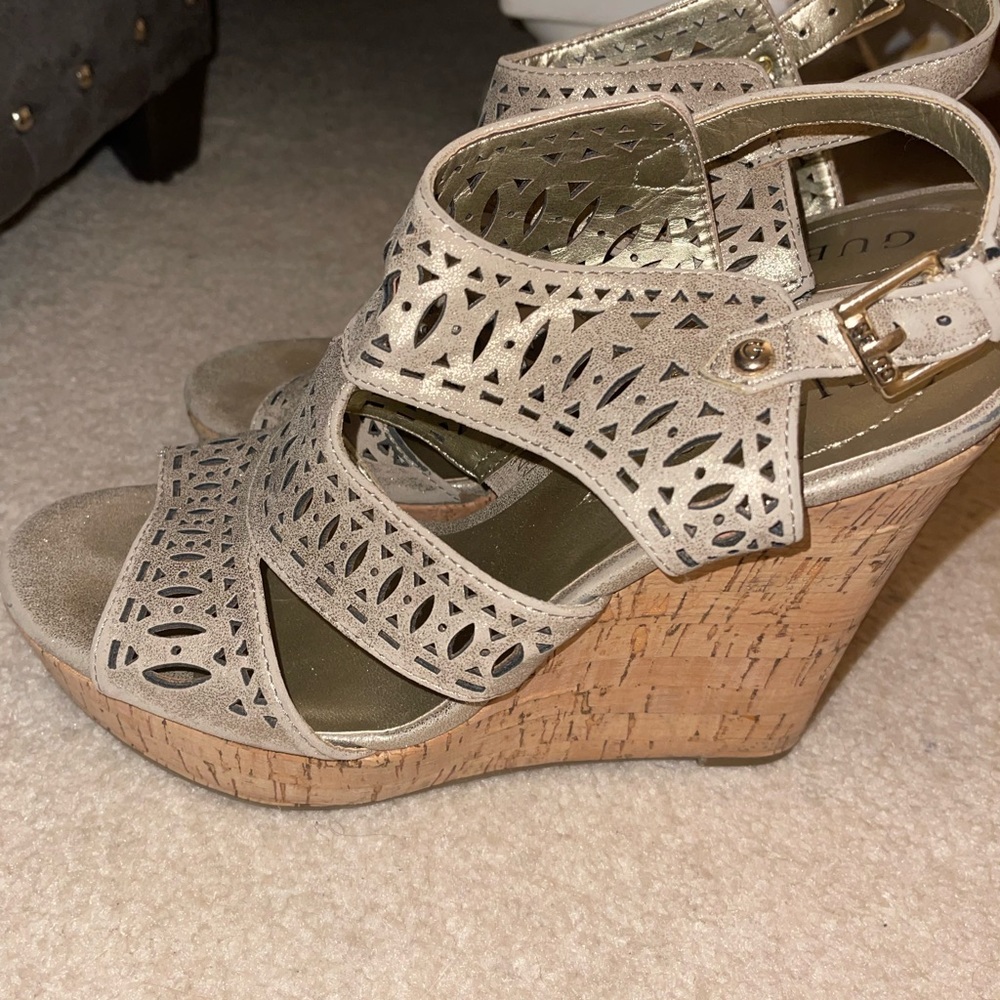 Guess Wedge